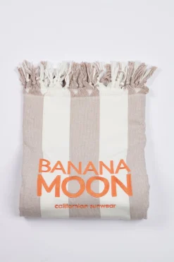 FOUTA AISSIA MARBELLA MEDINA-Banana Moon Online