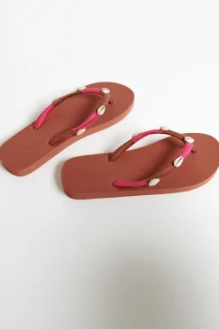 TONG NILULU SEASIDE-Banana Moon New